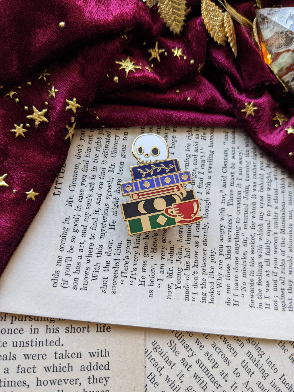 Book stack hard Enamel pin