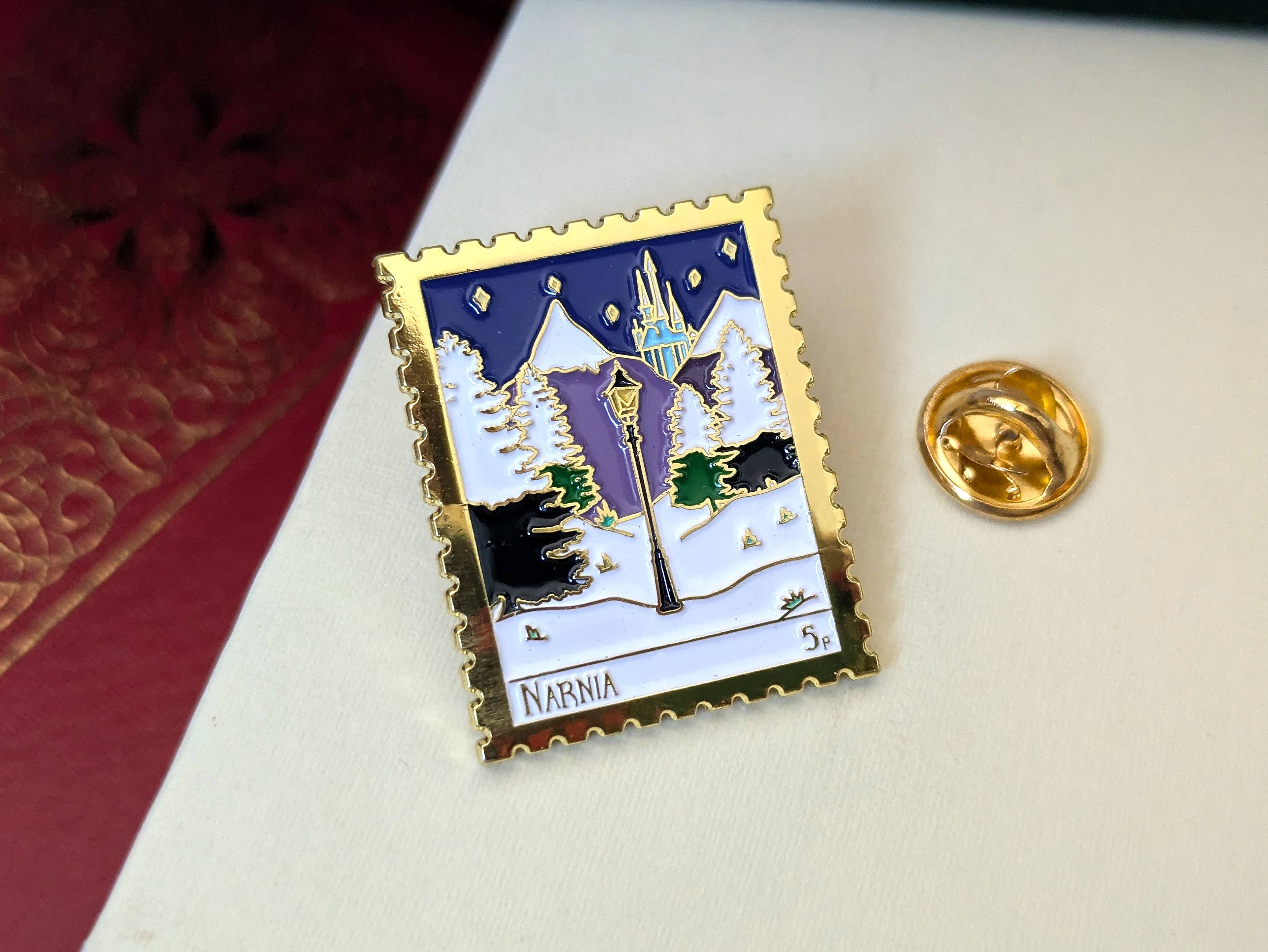The Lion, the Witch and the Wardrobe Gold Enamel Pin Badge