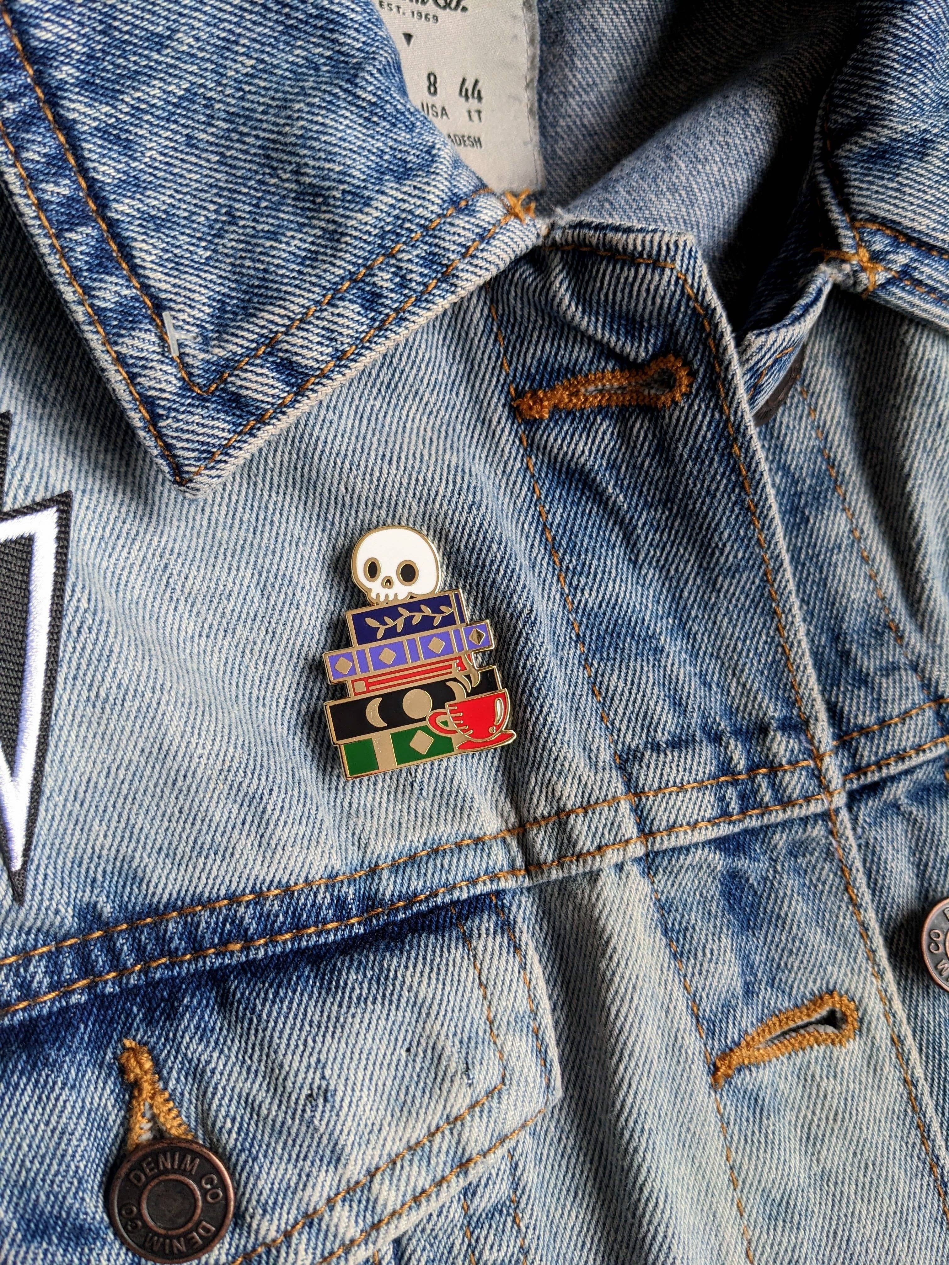 Book stack hard Enamel pin